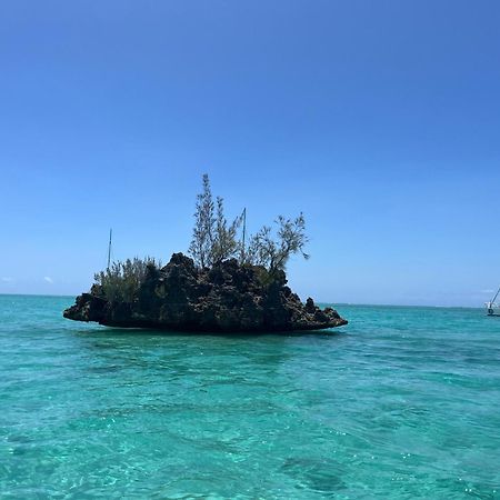 Tropical Retreats Apartment Flic en Flac Bagian luar foto