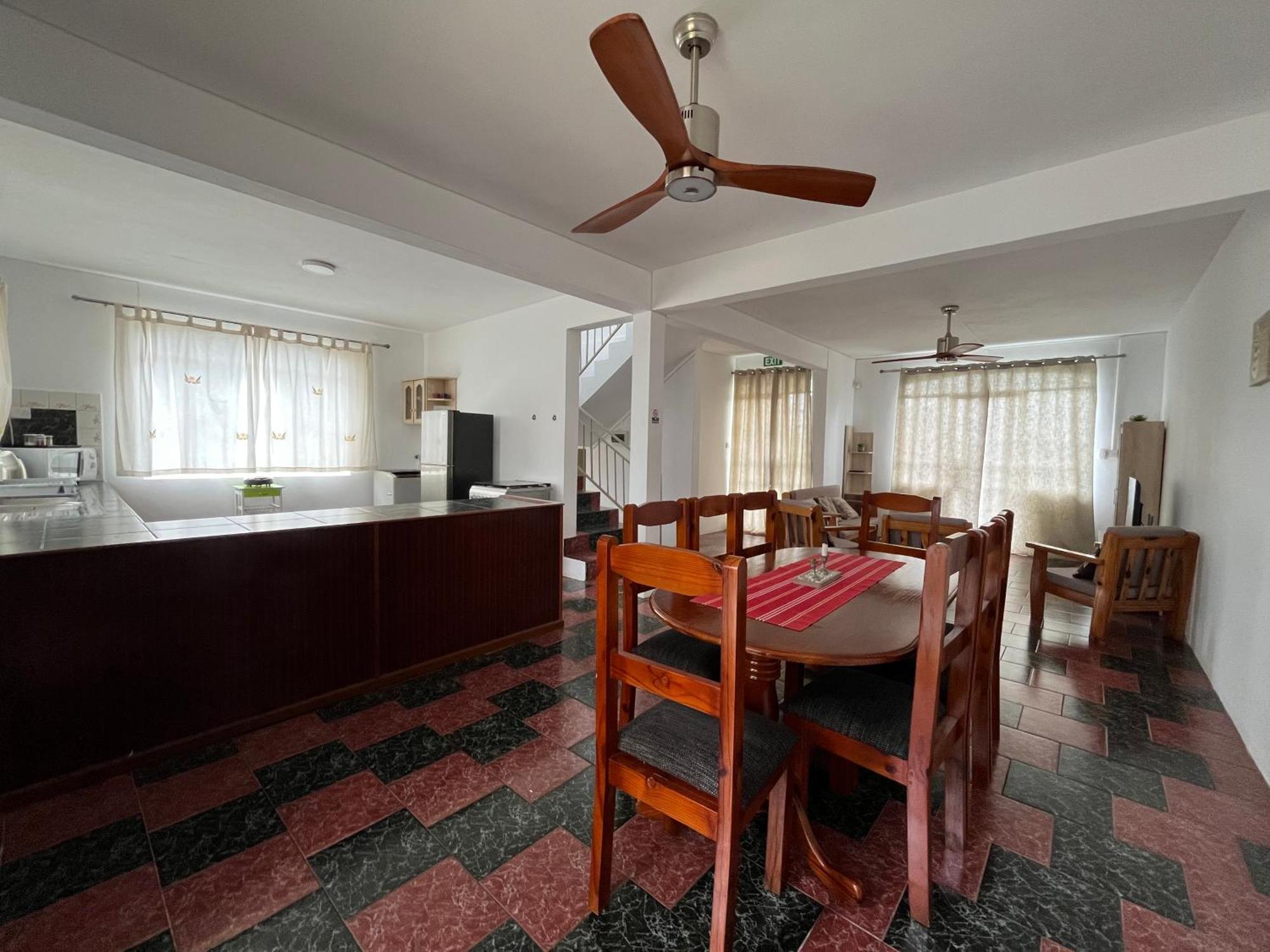 Tropical Retreats Apartment Flic en Flac Bagian luar foto